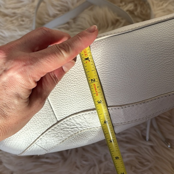 Vince Camuto leather bag - Picture 13 of 14